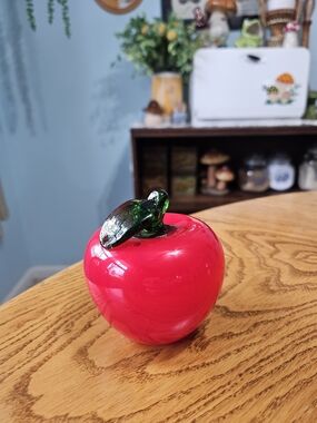 Vintage Handblown Glass Red Apple Green Leaf Fruit Paper Weight Decor